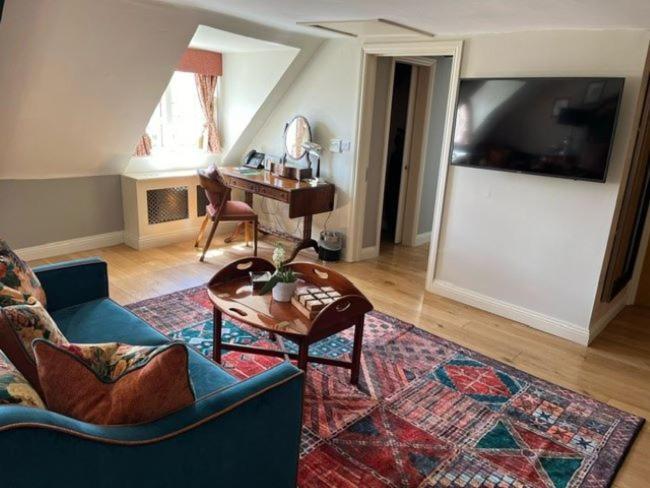 The White Horse Hotel, Romsey, Hampshire Εξωτερικό φωτογραφία