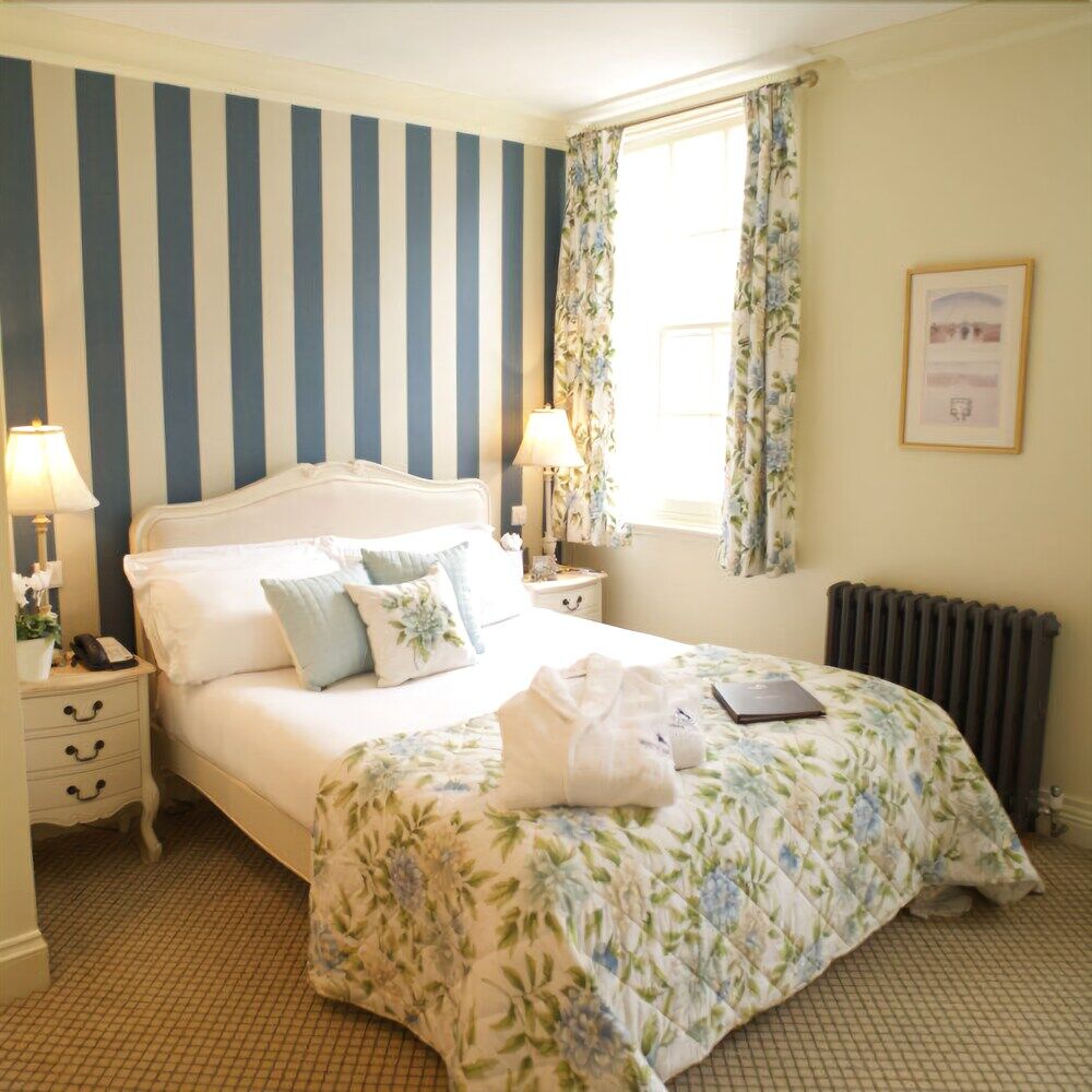 The White Horse Hotel, Romsey, Hampshire Εξωτερικό φωτογραφία